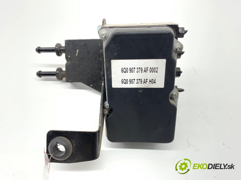 SKODA FABIA I liftback 2005 55 kW 1.4 16V 1390 Pumpa ABS 6Q0614117S (Pumpa ABS)