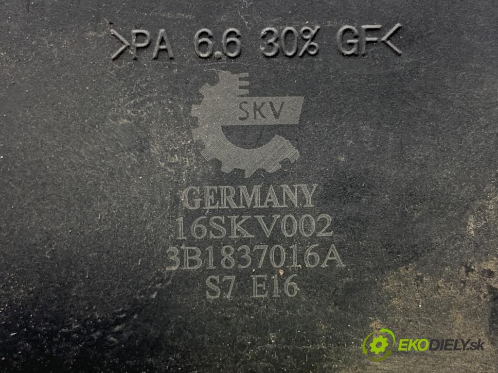 VW PASSAT B5 sedan 1997 74 kW 1.6 1595 zámok dveře pravý přední část 3B1837016A