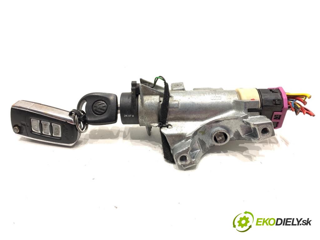 VW PASSAT B5 sedan 1997 74 kW 1.6 1595 spinačka 4D0905851E (Spínacia skrinka)