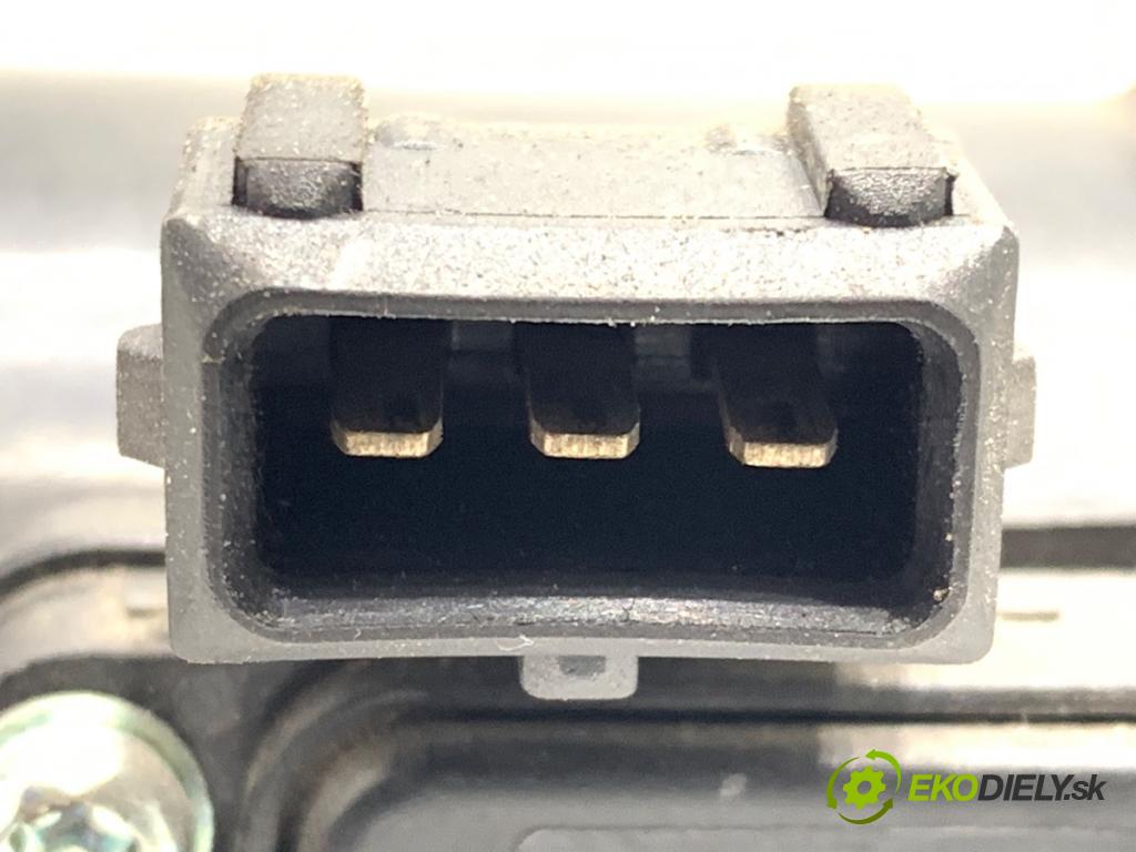 VW PASSAT B5 sedan 1997 74 kW 1.6 1595 Váha vzduchu  (Váha vzduchu)