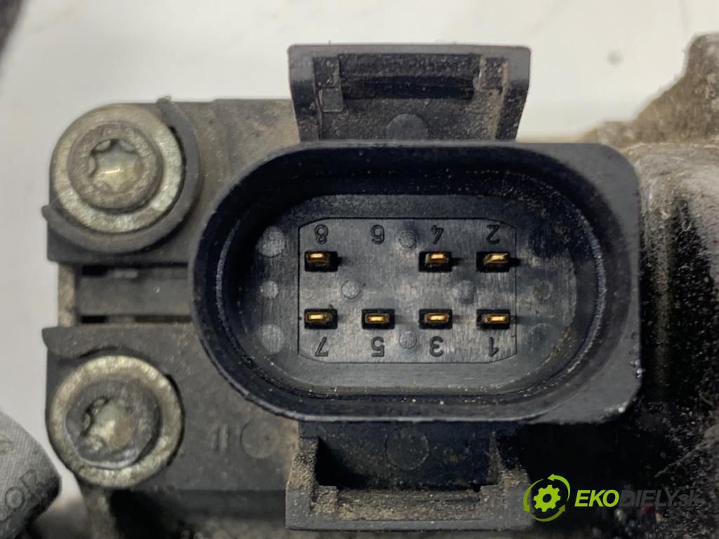 VW PASSAT B5 sedan 1997 74 kW 1.6 1595 Škrtiaca klapka 408237/212/002 (Škrtiaca klapka)