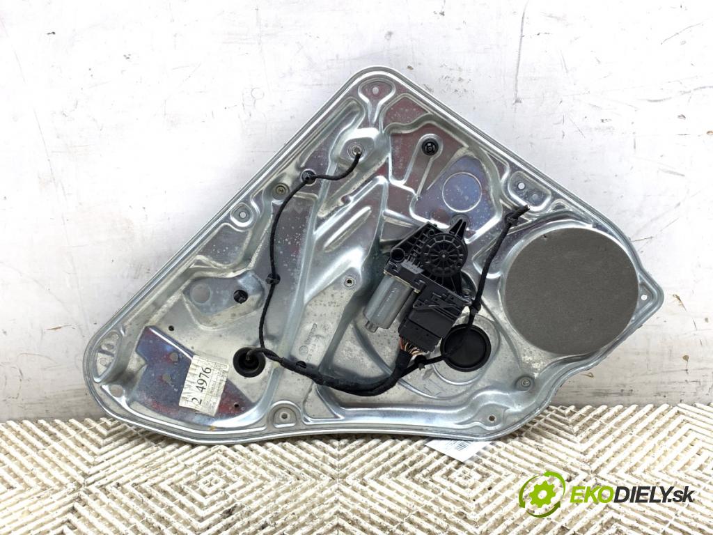 VW PASSAT B5 sedan 1997 74 kW 1.6 1595 mechanismus okna levý zadní část 