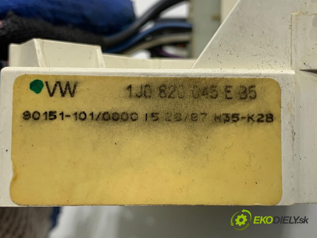 VW PASSAT B5 sedan 1997 74 kW 1.6 1595 Panel ovládania kúrenia 1J0820045E (Prepínacie páčky pod volantom)
