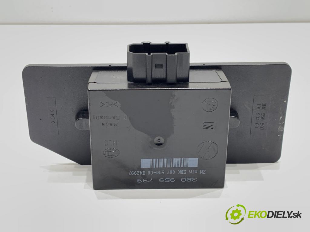 VW PASSAT B5 sedan 1997 74 kW 1.6 1595 Modul komfortu 3B0959799 (Modul komfortu)