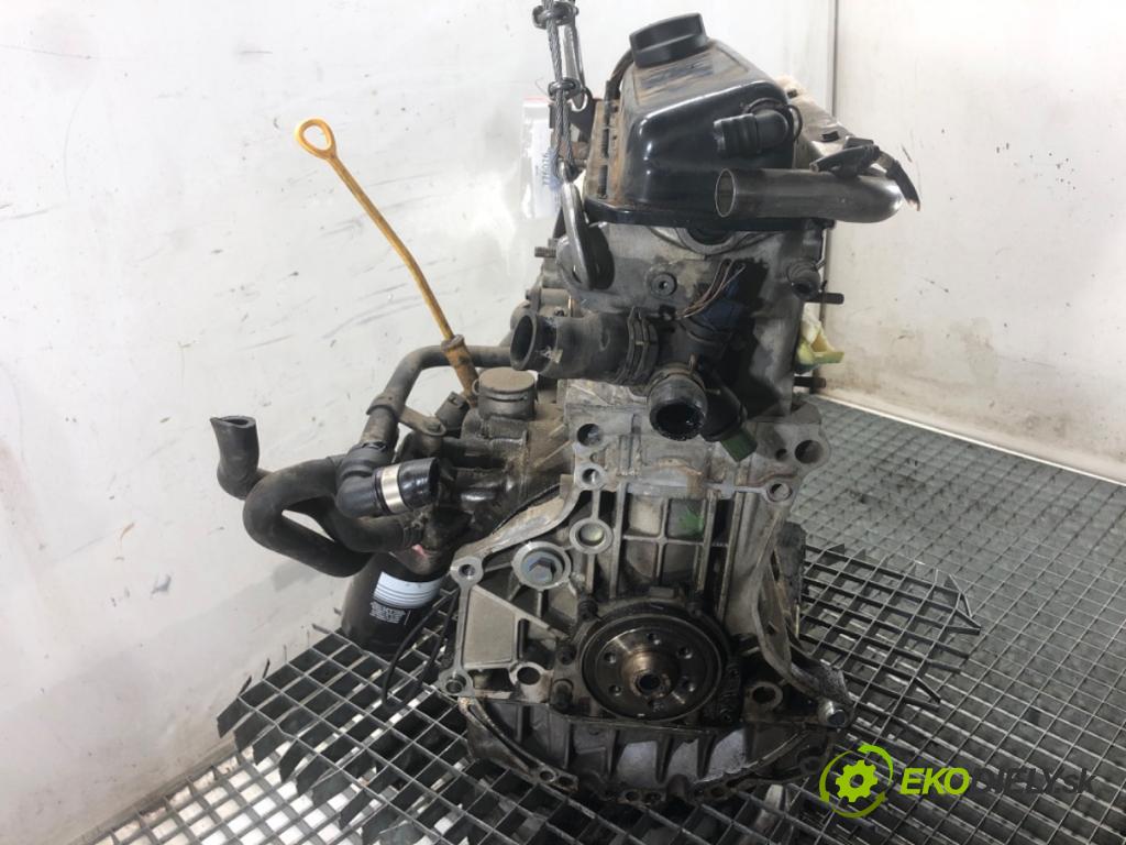 VW PASSAT B5 sedan 1997 74 kW 1.6 1595 motor AHL (Motor)