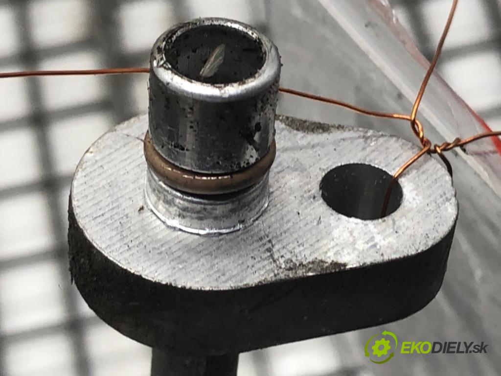 RENAULT EXPRESS Nadwozie pełne/minivan 2022 70 kW 1.5 Blue dCi 95 (F6AB) 1461 rúrka klimatizácie 924406267R (Rúrka klimatizácie)