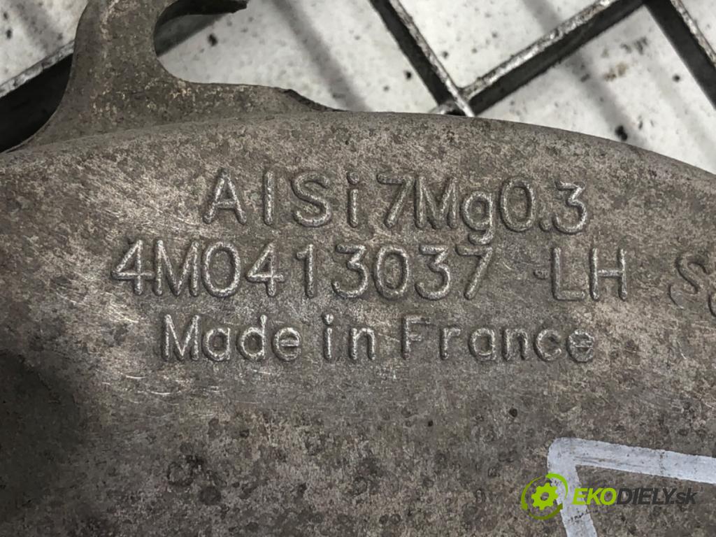 AUDI A7 C8 liftback 2023 195 kW 45 TFSI Mild Hybrid quattro 1984 uchycení tlumičích levé přední část 4M0413037