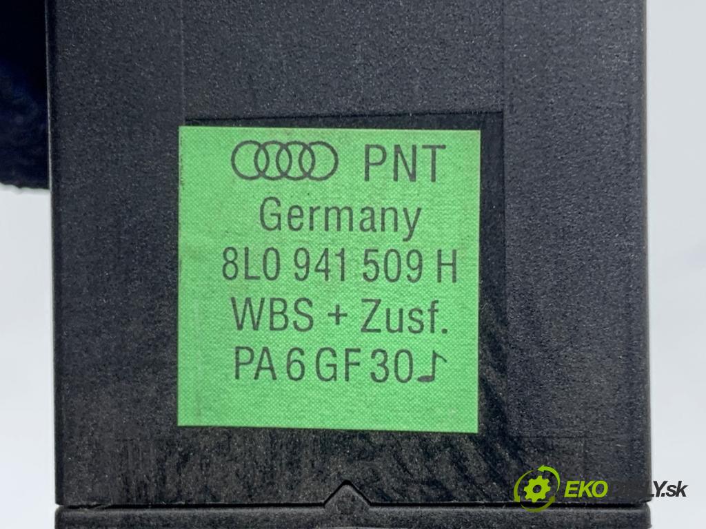 AUDI A3 8L liftback 1999 92 kW 1.8 1781 Spínač svetiel výstražných (núdzových) 8L0941509H (Prepínacie páčky pod volantom)