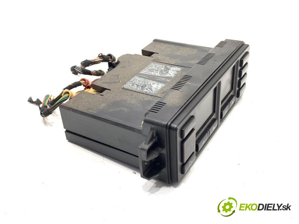 AUDI A3 8L liftback 1999 92 kW 1.8 1781 Panel ovládania kúrenia  (Prepínacie páčky pod volantom)