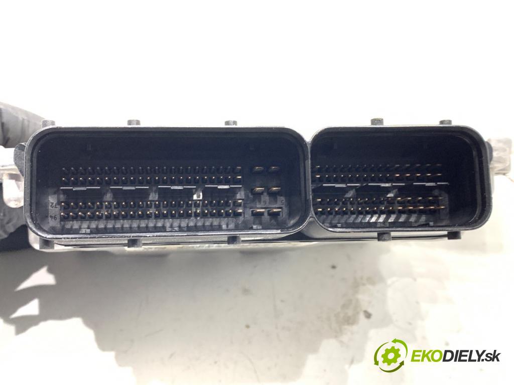 SUZUKI SX4 liftback 2021 95 kW 1.4 Hybrid (Mild Hybrid) (AKK 414) 1373 riadiaca jednotka Motor 33910-74S00 0261S22235 (Riadiaca jednotka)