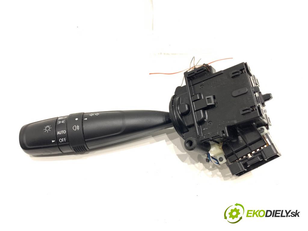 SUZUKI SX4 liftback 2021 95 kW 1.4 Hybrid (Mild Hybrid) (AKK 414) 1373 Prepínač smeroviek  (Prepínacie páčky pod volantom)