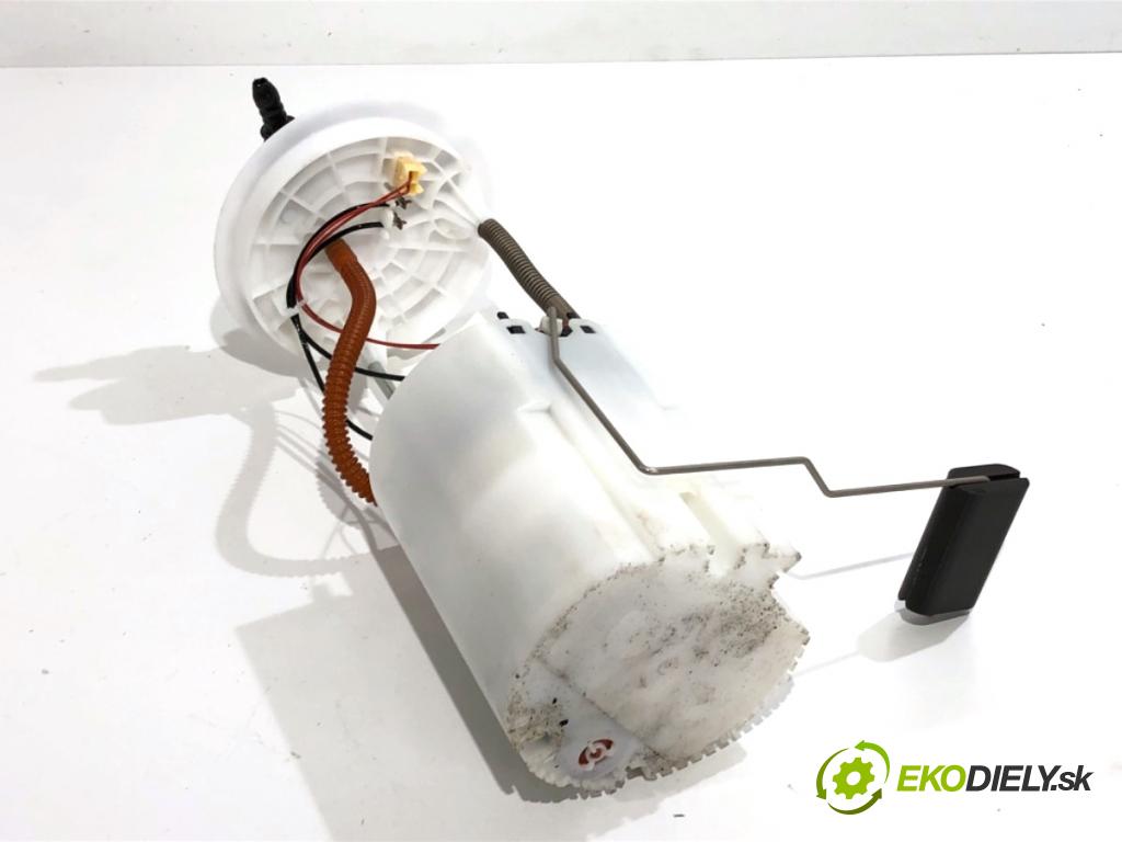 SUZUKI SX4 liftback 2021 95 kW 1.4 Hybrid (Mild Hybrid) (AKK 414) 1373 pumpa paliva 15100-60R00