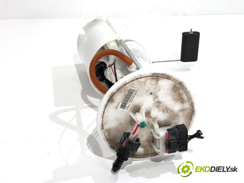 SUZUKI SX4 liftback 2021 95 kW 1.4 Hybrid (Mild Hybrid) (AKK 414) 1373 pumpa paliva 15100-60R00