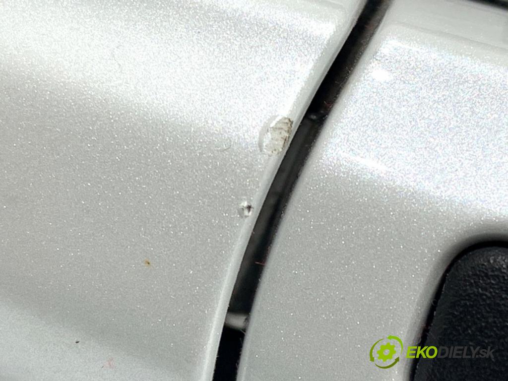 SUZUKI SX4 liftback 2021 95 kW 1.4 Hybrid (Mild Hybrid) (AKK 414) 1373 klika vnejší pravý přední část