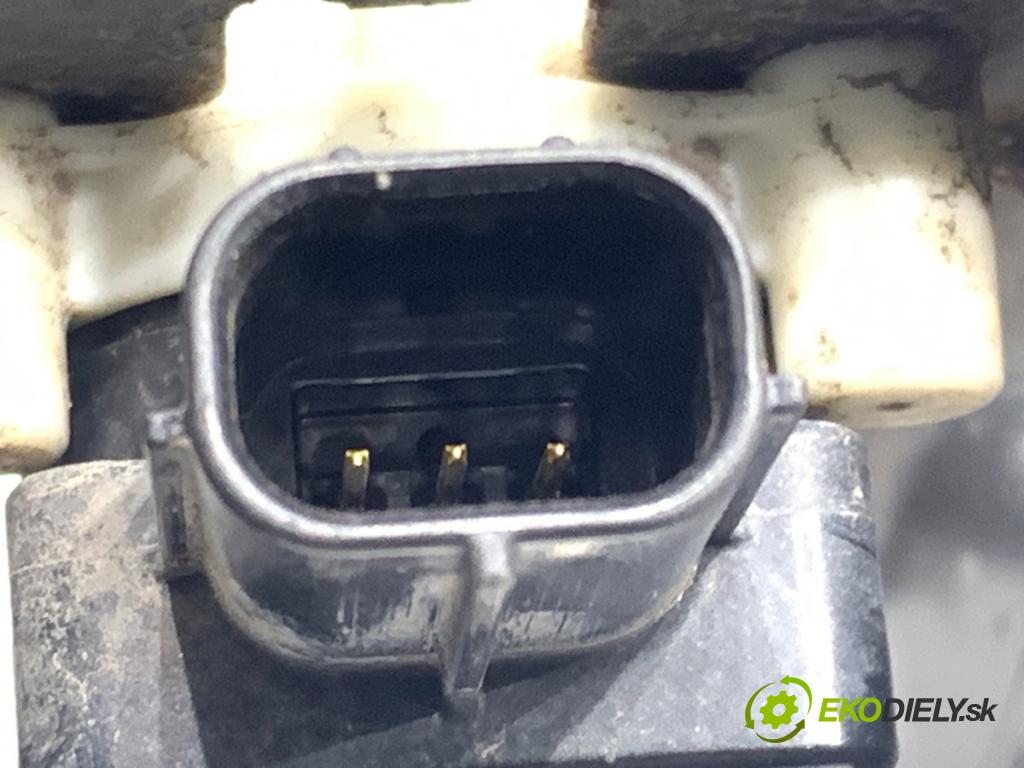 SUZUKI SX4 liftback 2021 95 kW 1.4 Hybrid (Mild Hybrid) (AKK 414) 1373 snímač ÚROVEŇ: XENON zadní část pravý