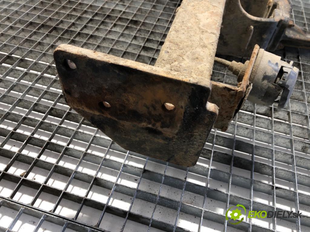 FORD MAVERICK SUV 1995 91 kW 2.4 i 2389 Hák tažné zařízení  (Tažné zařízení)