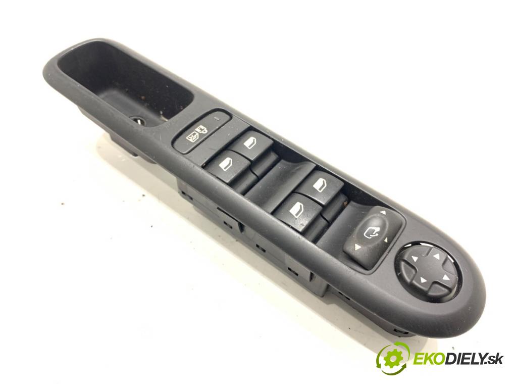 PEUGEOT 3008 nadwozie wielkoprzestrzenne (MPV) 2010 115 kW 1.6 THP 1598 Prepínač okien 96650621ZD (Prepínacie páčky pod volantom)
