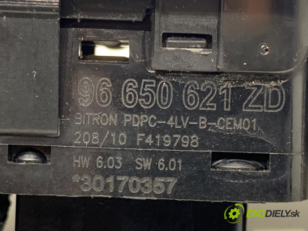 PEUGEOT 3008 nadwozie wielkoprzestrzenne (MPV) 2010 115 kW 1.6 THP 1598 Prepínač okien 96650621ZD (Prepínacie páčky pod volantom)