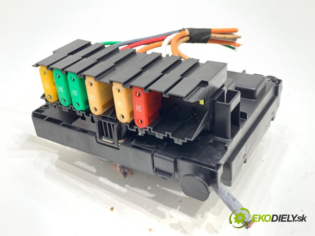 PEUGEOT 3008 nadwozie wielkoprzestrzenne (MPV) 2010 115 kW 1.6 THP 1598 modul BSM 9667044980 (Řídící jednotka ostatní)