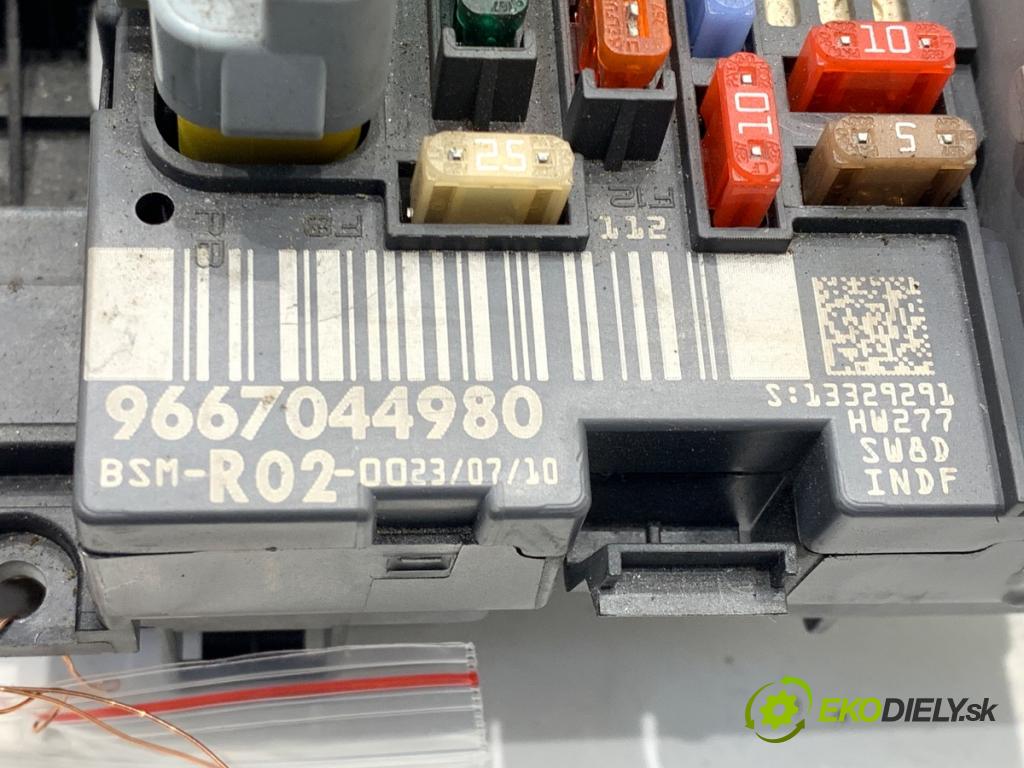 PEUGEOT 3008 nadwozie wielkoprzestrzenne (MPV) 2010 115 kW 1.6 THP 1598 modul BSM 9667044980 (Řídící jednotka ostatní)