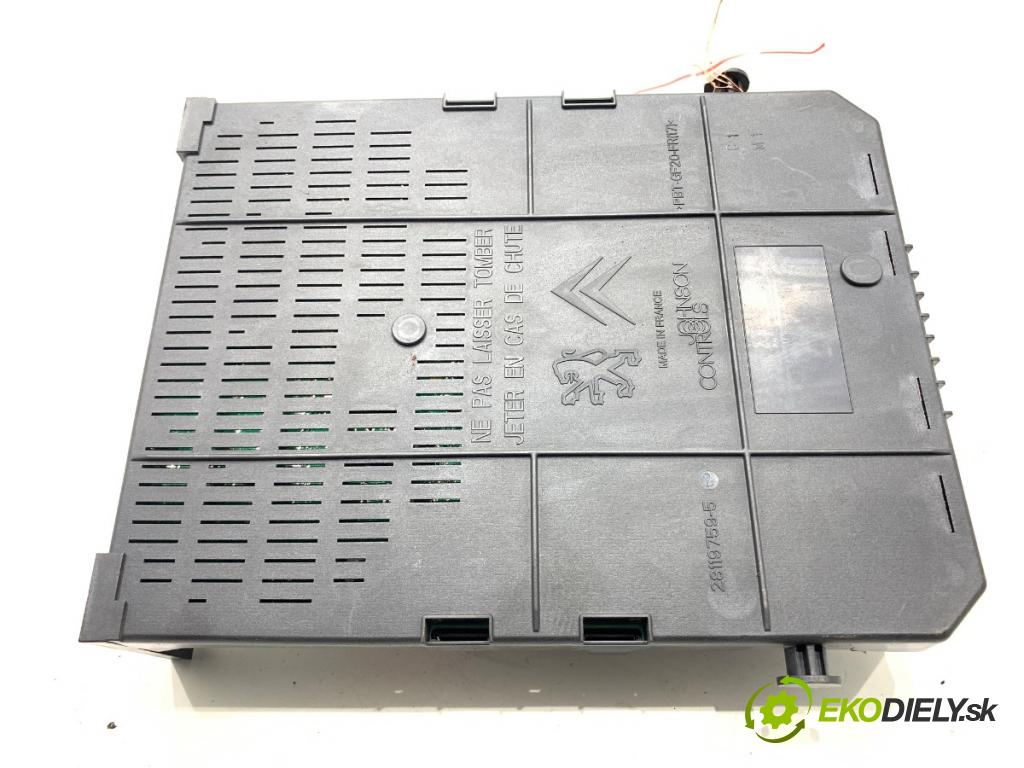 PEUGEOT 3008 nadwozie wielkoprzestrzenne (MPV) 2010 115 kW 1.6 THP 1598 modul BSI 966689568002 (Pojistková skříňka)