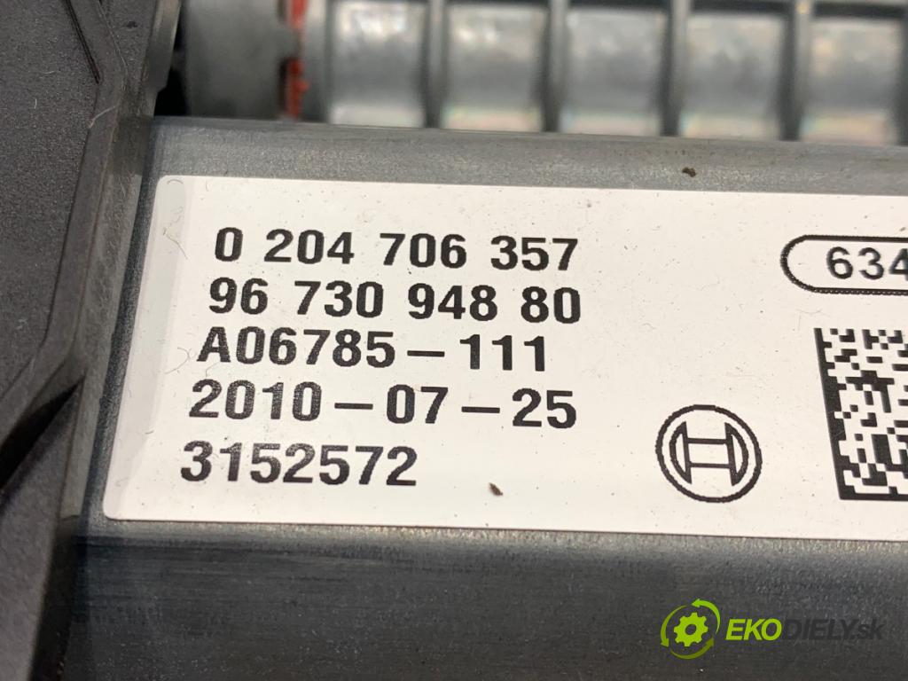 PEUGEOT 3008 nadwozie wielkoprzestrzenne (MPV) 2010 115 kW 1.6 THP 1598 BRZDA: ručný elektrický 9673094880 (Ručná brzda)