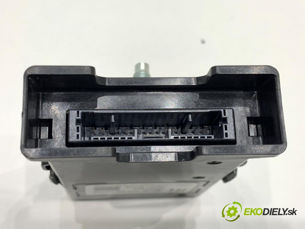 SUZUKI SX4 liftback 2021 95 kW 1.4 Hybrid (Mild Hybrid) (AKK 414) 1373 modul GATEWAY 33580-57T00