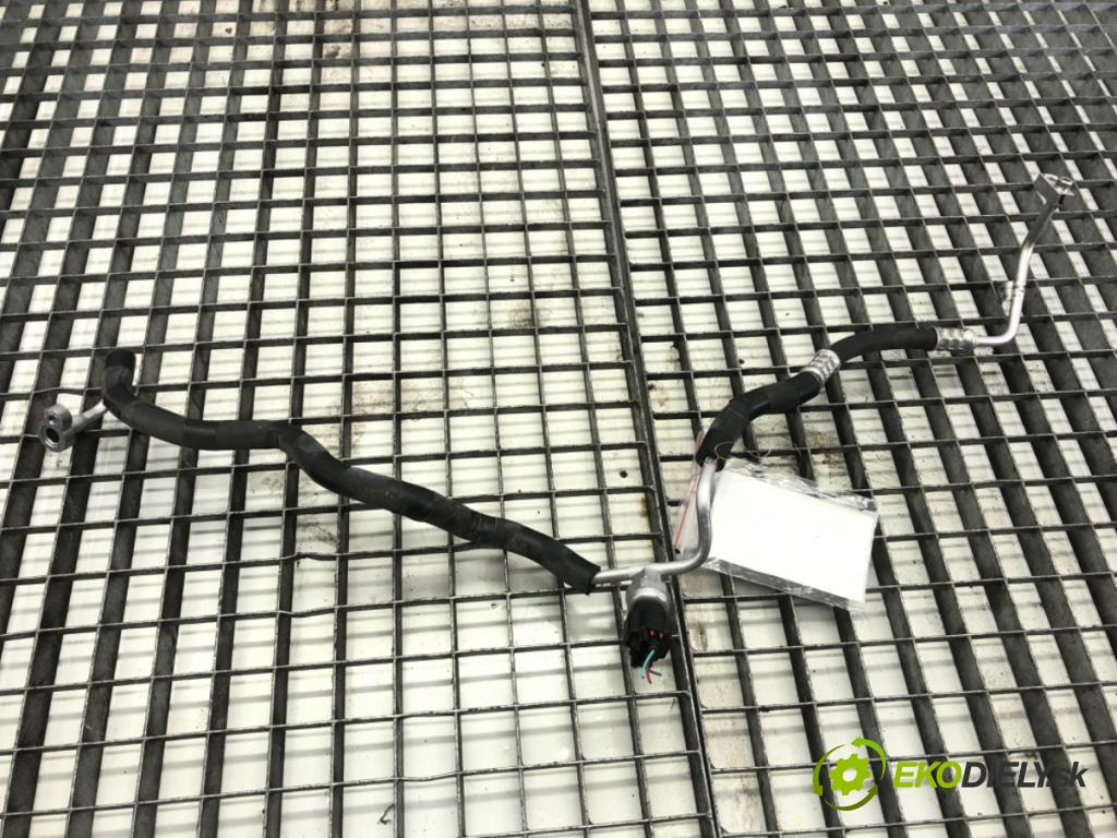 SUZUKI SX4 liftback 2021 95 kW 1.4 Hybrid (Mild Hybrid) (AKK 414) 1373 rúrka klimatizácie  (Rúrka klimatizácie)