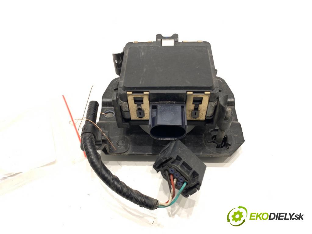 SUZUKI SX4 liftback 2021 95 kW 1.4 Hybrid (Mild Hybrid) (AKK 414) 1373 RADAR: DISTRONIC 33943-64R03