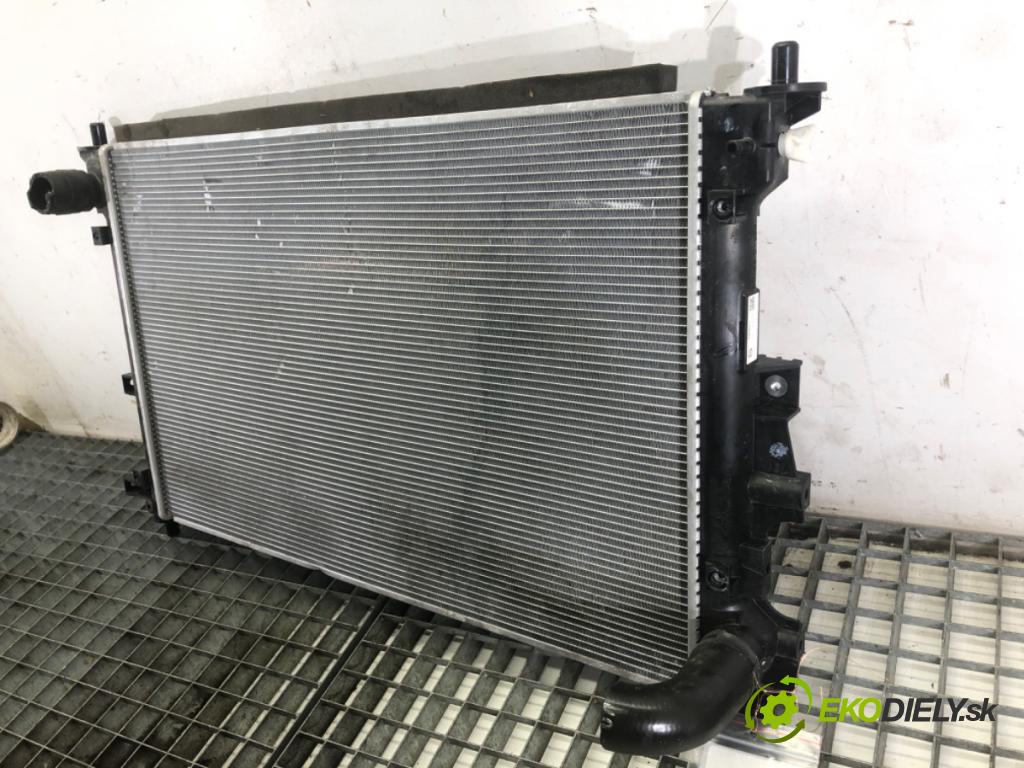 SUZUKI SX4 liftback 2021 95 kW 1.4 Hybrid (Mild Hybrid) (AKK 414) 1373 chladič vody CZ422136-8250 (Vodní chladič)