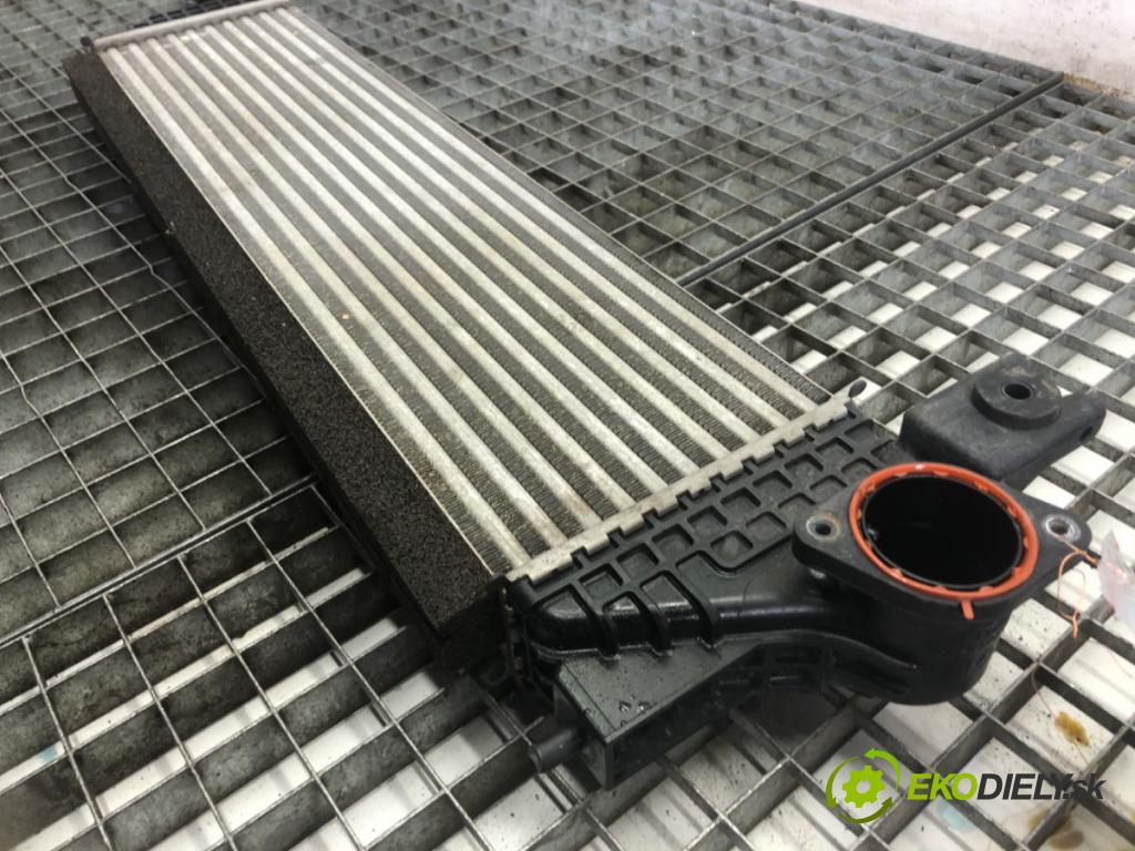 SUZUKI SX4 liftback 2021 95 kW 1.4 Hybrid (Mild Hybrid) (AKK 414) 1373 intercooler 13620-74S00 (Intercooler (chladič stlačeného vzduchu))