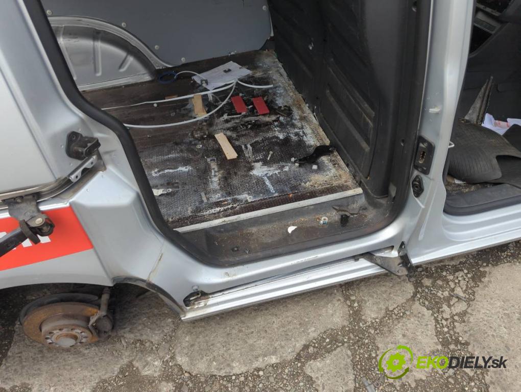 VW CADDY IV Nadwozie pełne/minivan 2020 75 kW 2.0 TDI 1968 KAROSERIA ČTVRŤÁK blatník zadní část levý pravý práh střecha PODŁUŻNICA levý pravý