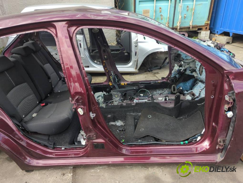 MAZDA 2 DL liftback 2019 66 kW 1.5 SKYACTIV-G 1496 KAROSERIA ČTVRŤÁK blatník zadní část levý pravý práh střecha PODŁUŻNICA levý pravý