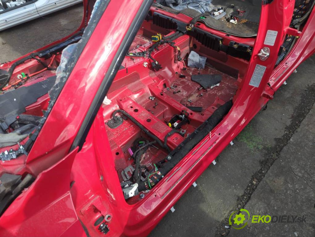 AUDI A7 C8 liftback 2023 195 kW 45 TFSI Mild Hybrid quattro 1984 karoséria ČTVRŤÁK: Blatník zad ľavy pravy prah strecha PODŁUŻNICA ľavy pravy