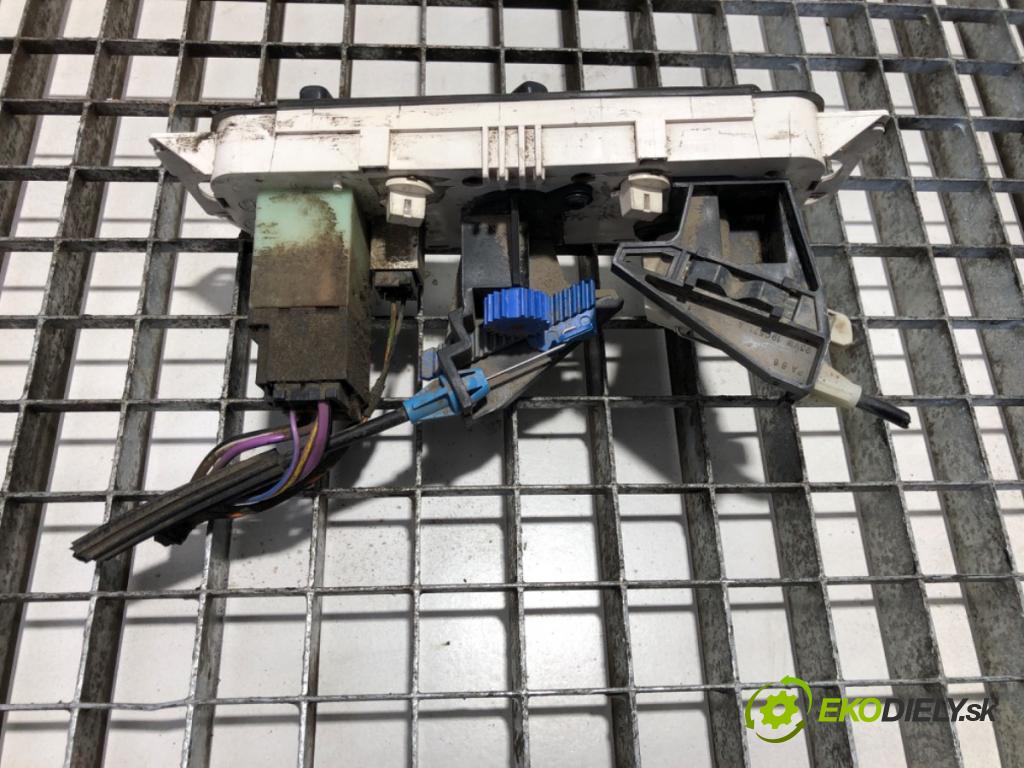 FORD TRANSIT IV Autobus 1998 56 kW 2.5 DI (EBL, ECL, EDS, EDL) 2496 Panel ovládania kúrenia  (Prepínacie páčky pod volantom)