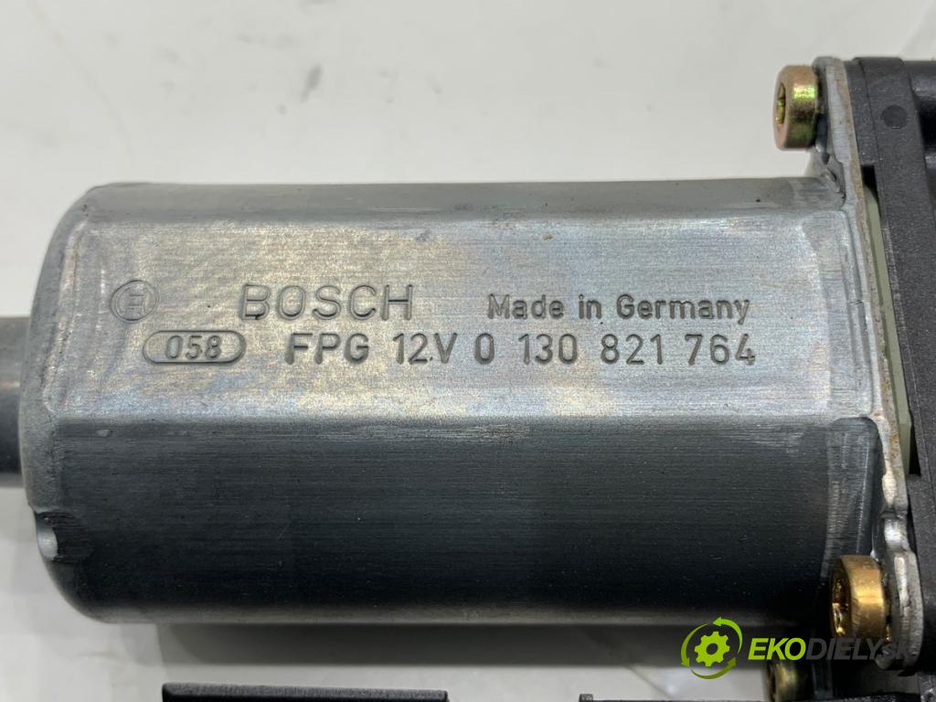 AUDI A4 B6 sedan 2003 96 kW 2.0 1984 motor sťahovaní okna pravý přední část 8E1959802B