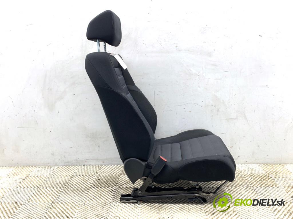 HONDA CR-V V SUV 2019 127 kW 1.5 VTEC AWD (RW2) 1498 Sedadlo ľavy predný