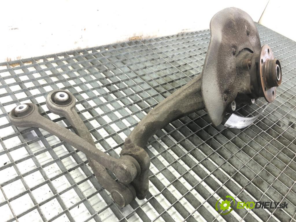 AUDI A5 8T coupe 2013 125 kW 1.8 TFSI 1798 náboj pravý přední část 4G0407242C