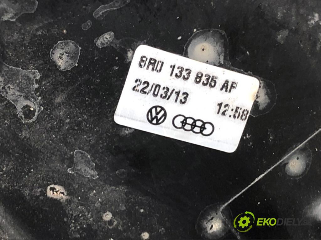 AUDI A5 8T coupe 2013 125 kW 1.8 TFSI 1798 obal filtra vzduchu 8R0133835AF (Kryt vzduchového filtru)