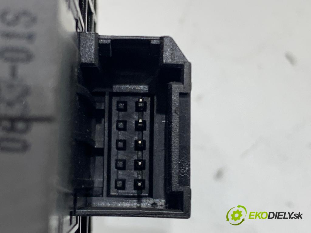 AUDI A5 8T coupe 2013 125 kW 1.8 TFSI 1798 Prepínač okien 8K0959851C (Prepínacie páčky pod volantom)