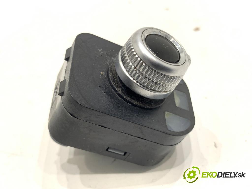 AUDI A5 8T coupe 2013 125 kW 1.8 TFSI 1798 Prepínač nastavenia spätných zrkadiel 8K0959565F (Prepínacie páčky pod volantom)