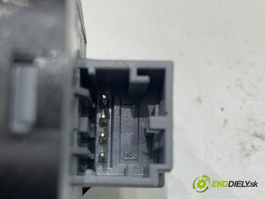 AUDI A5 8T coupe 2013 125 kW 1.8 TFSI 1798 Prepínač nastavenia spätných zrkadiel 8K0959565F (Prepínacie páčky pod volantom)