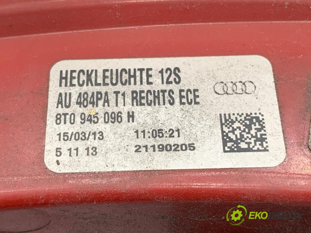 AUDI A5 8T coupe 2013 125 kW 1.8 TFSI 1798 světlo pravý zadní část 8T0945096H
