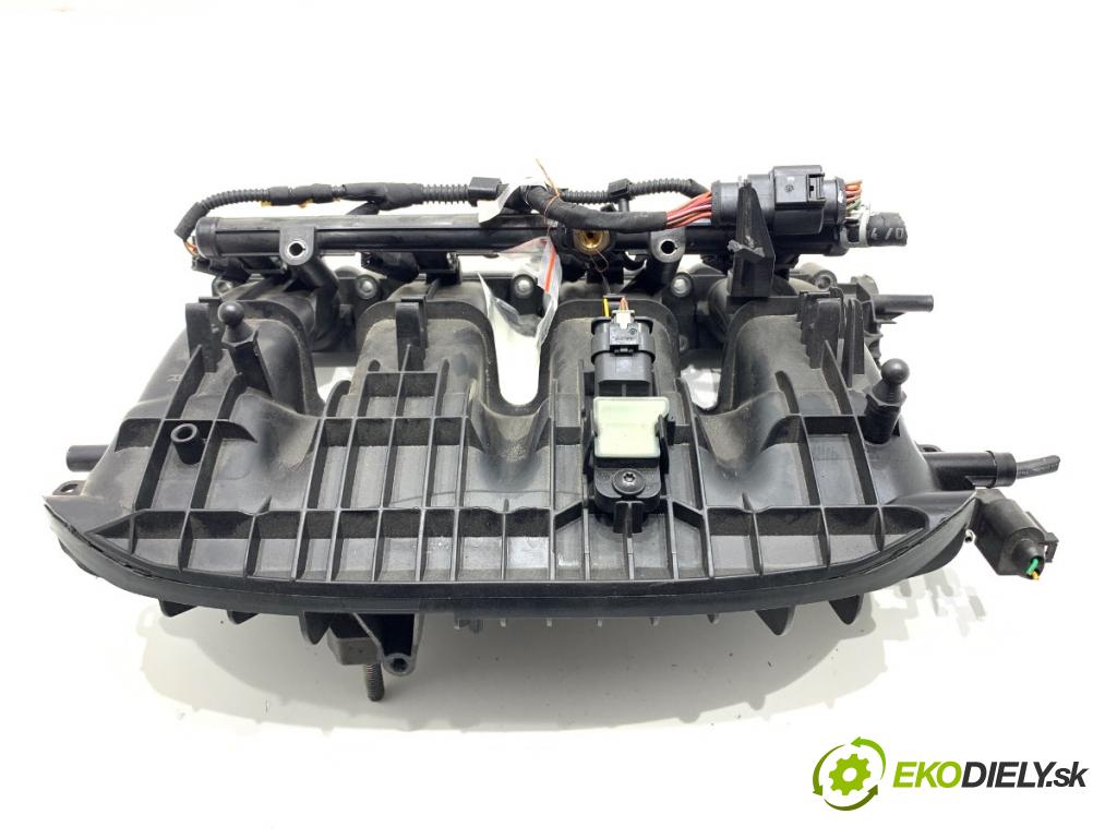 AUDI A5 8T coupe 2013 125 kW 1.8 TFSI 1798 potrubí sání 06K133201R (Sací potrubí)