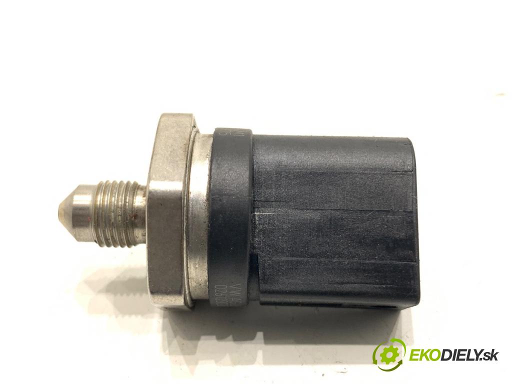 AUDI A5 8T coupe 2013 125 kW 1.8 TFSI 1798 Snímač tlaku paliva 06H906051F (Snímač)