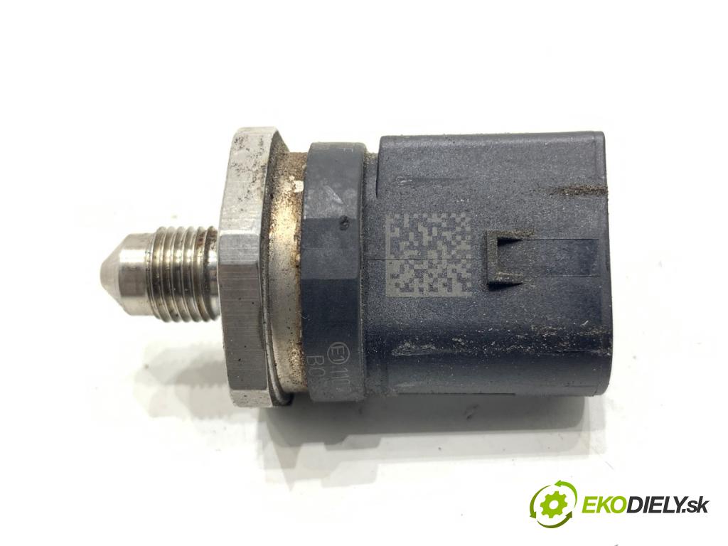 AUDI A5 8T coupe 2013 125 kW 1.8 TFSI 1798 Snímač tlaku paliva 06J906051F (Snímač)