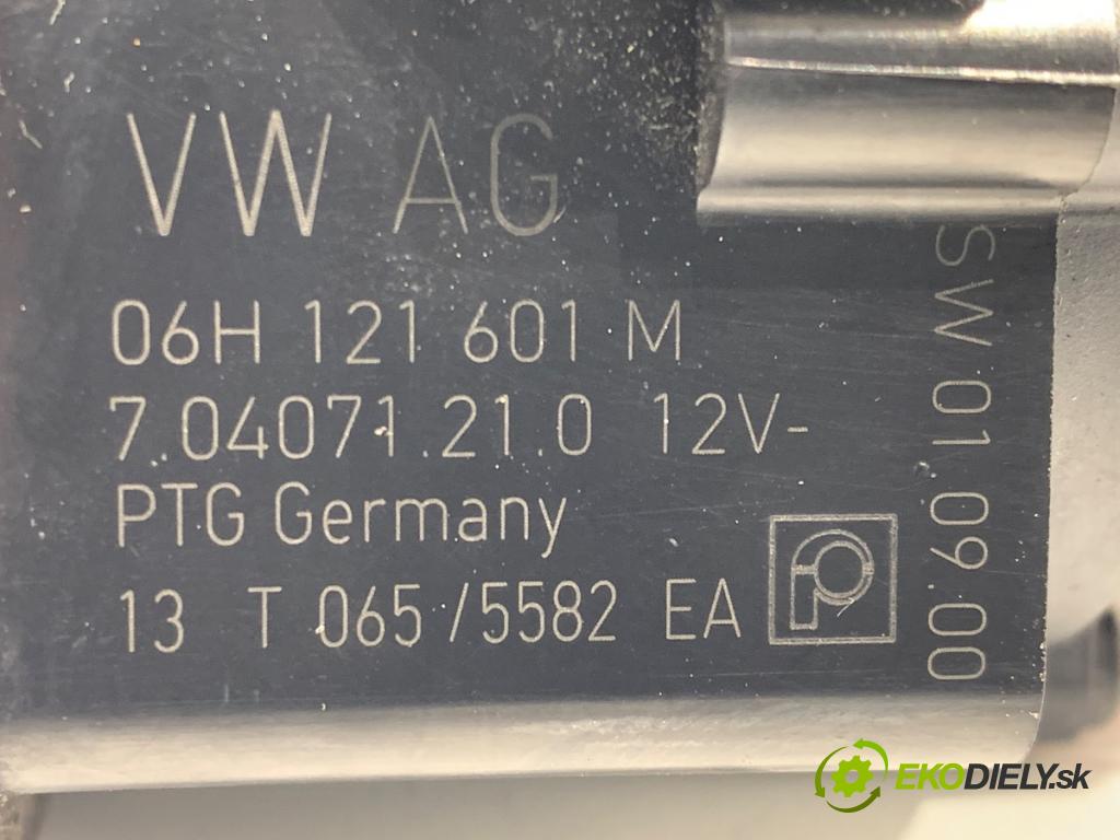 AUDI A5 8T coupe 2013 125 kW 1.8 TFSI 1798 DALŠÍ: Pumpa vody 06H121601M (Vodná pumpa)