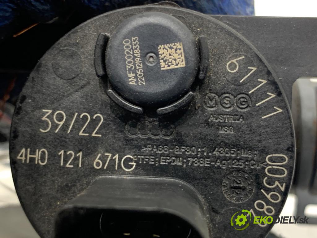 AUDI A5 8T coupe 2013 125 kW 1.8 TFSI 1798 Magnetický ventil vody 4H0121671G (Elektrosúčasti ostatné)