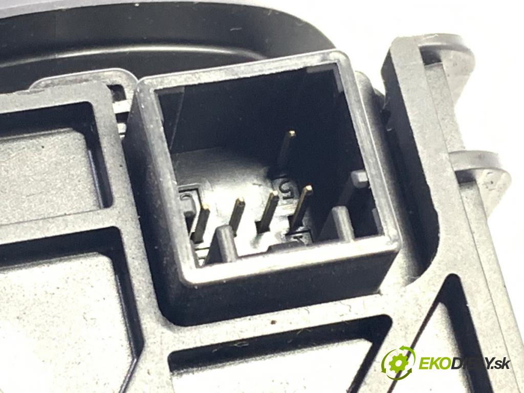 OPEL KARL liftback 2015 55 kW 1.0 999 Prepínač kombinovaný 13504286 (Prepínacie páčky pod volantom)