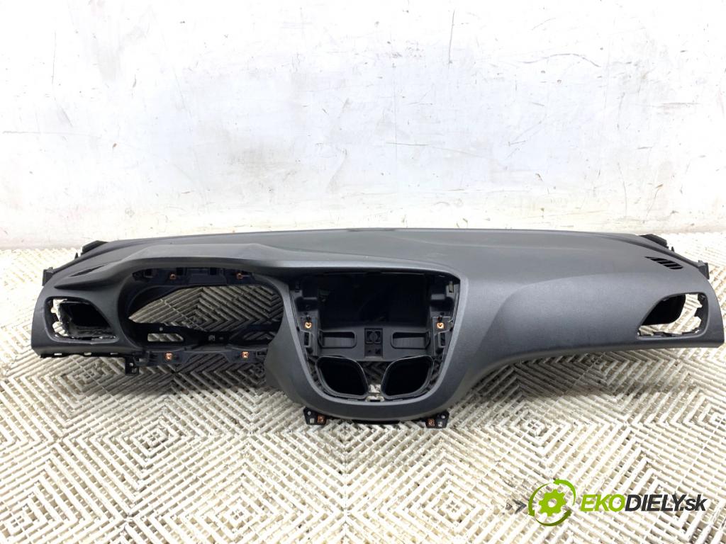 OPEL KARL liftback 2015 55 kW 1.0 999 palubní doska POLŠTÁŘ: spolujezdce 95441494
